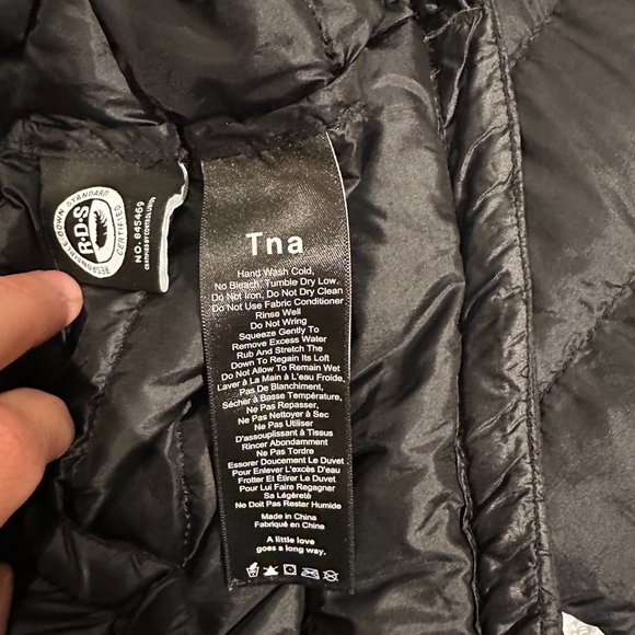 TNA Botanie super light puff jacket size small - Picture 3 of 4